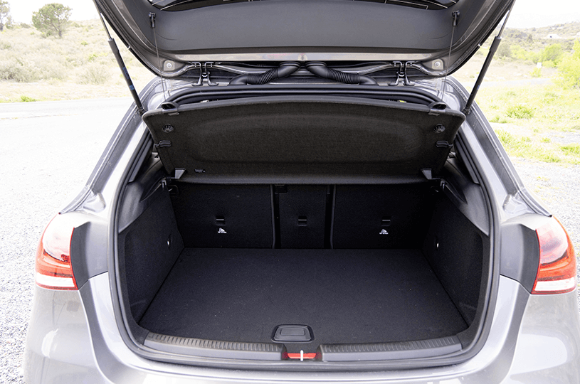 coffre vide mercedes a250e