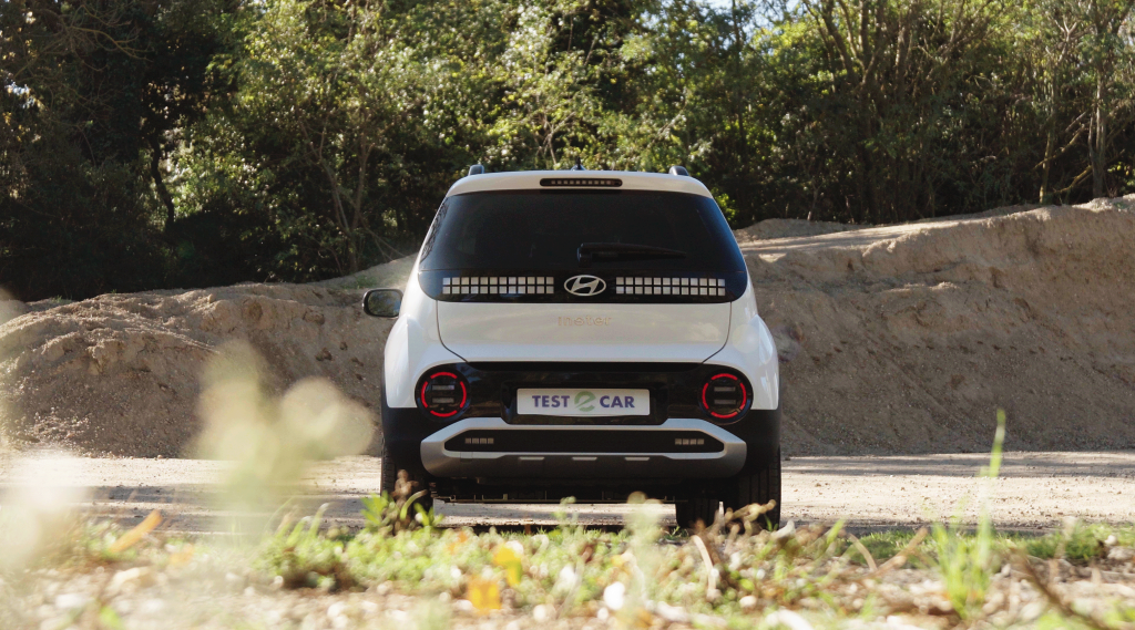 Vue arrière de l'Inster