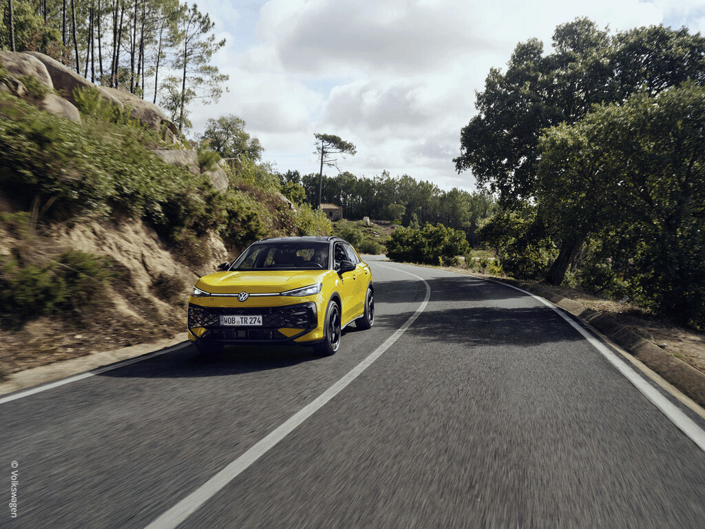 Volkswagen T-Roc sur route