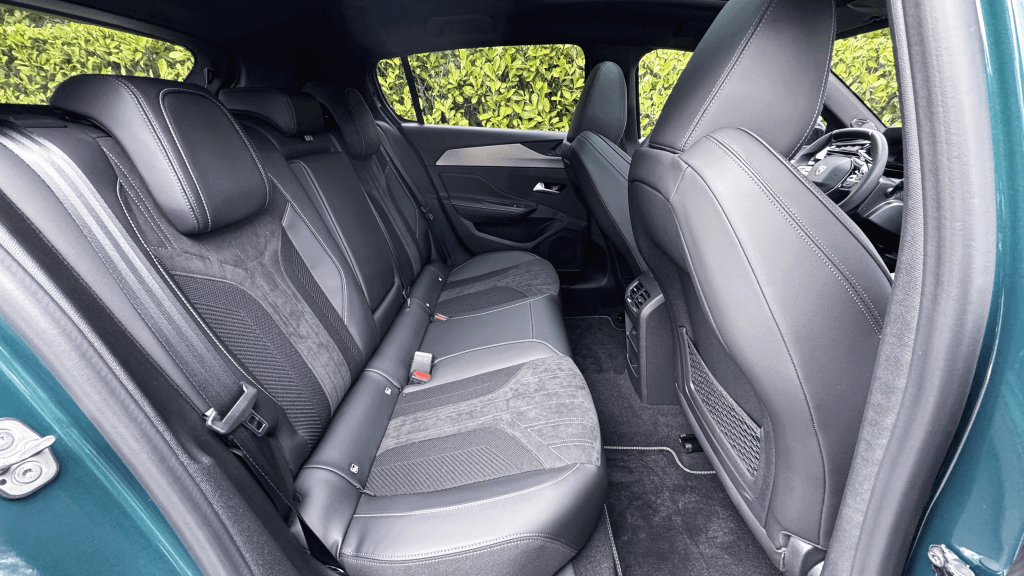 Peugeot 308 places arrière 