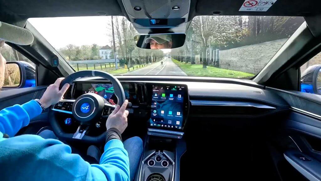 Alpine A390 en ville