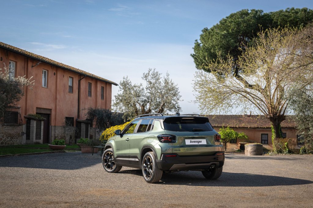 Jeep Avenger arrière