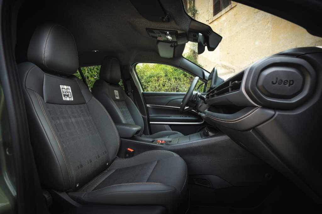 Sièges avant Jeep Avenger