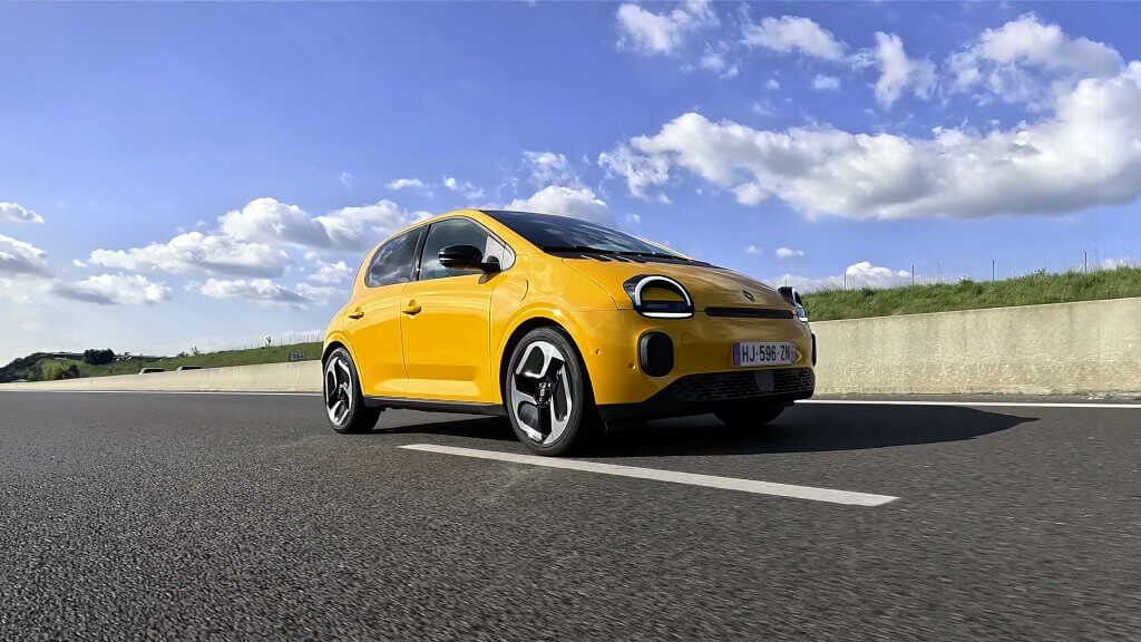 Twingo électrique sur autoroute