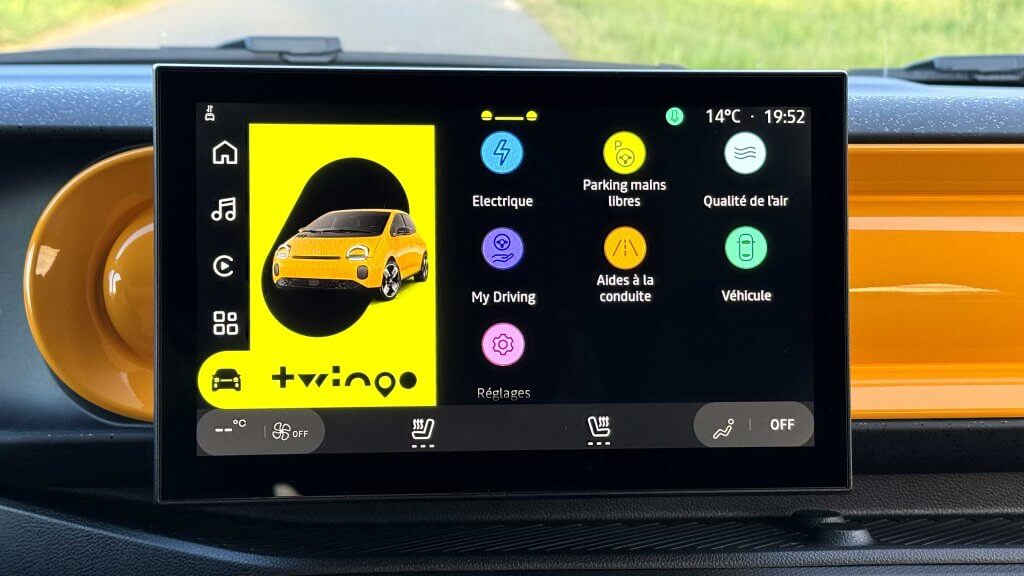 Twingo E-Tech système d'infodivertissement 