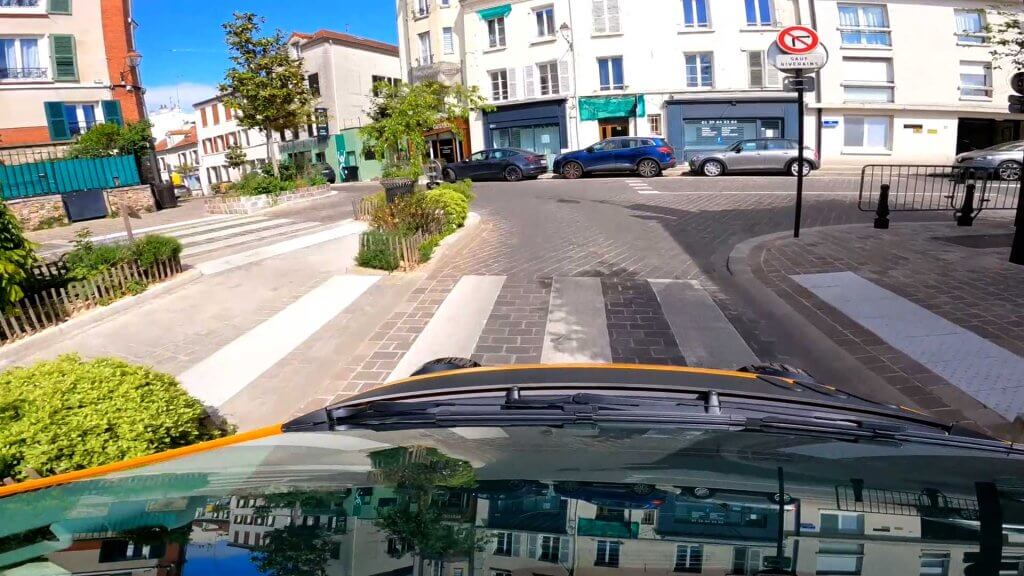 Twingo électrique dans Paris