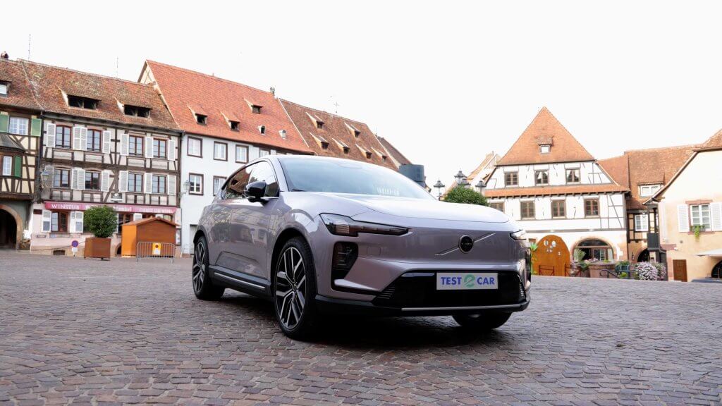 Volvo EX60 3/4 avant