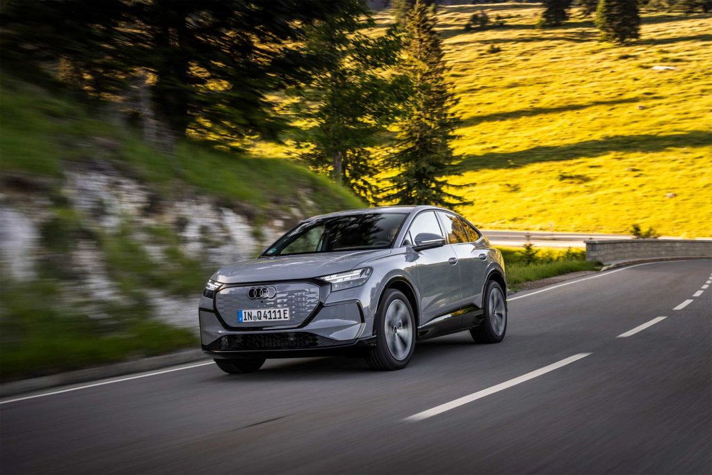 Audi Q4 e-tron 3/4 avant en roulage