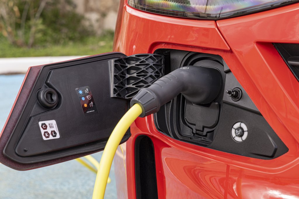 Volkswagen e-transporter en charge